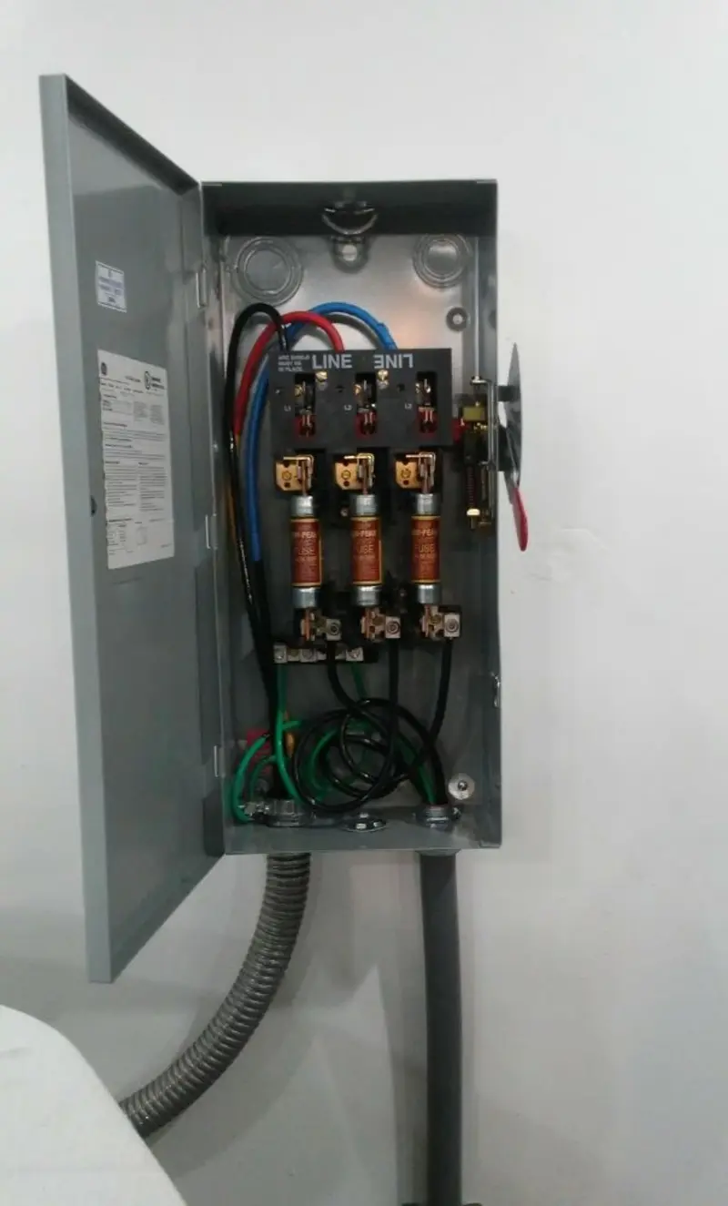 Three-phase disconnect switch installed for Smoke Detector Installation in Suffolk